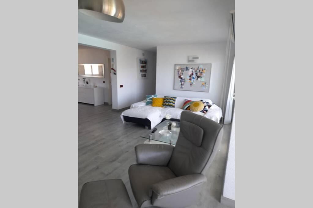 Apartamento Enfrente Del Mar Apartment Altea Bagian luar foto