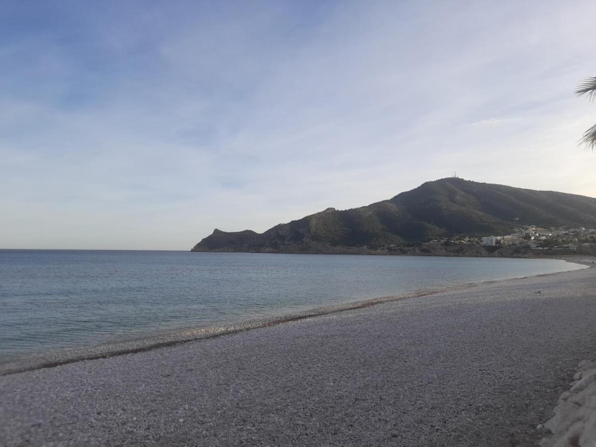 Apartamento Enfrente Del Mar Apartment Altea Bagian luar foto